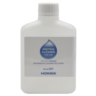 LAQUAtwin cleaning solution for ion-selective sensors front bottle